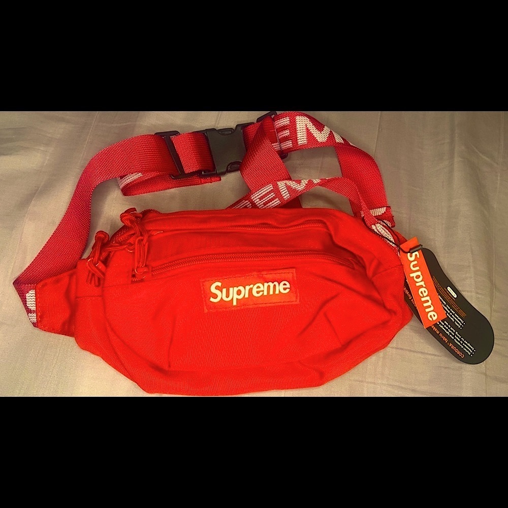 Supreme fanny pack
